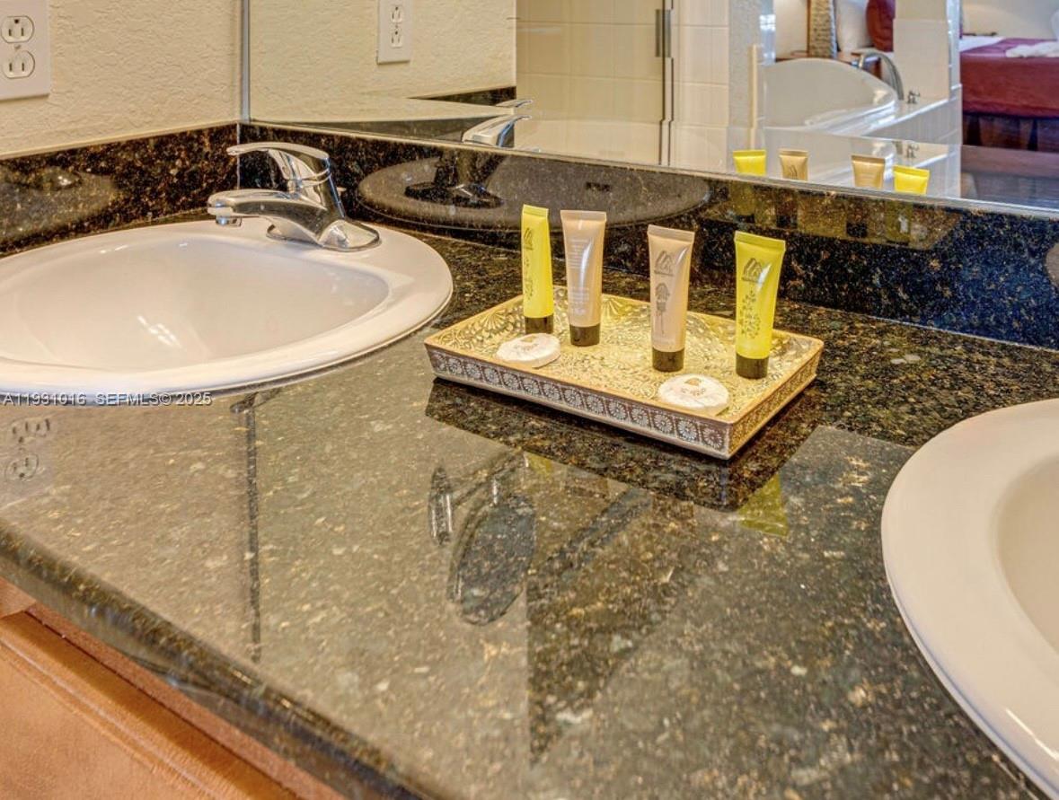 LAKE BUENA VISTA RESORT V - Residential