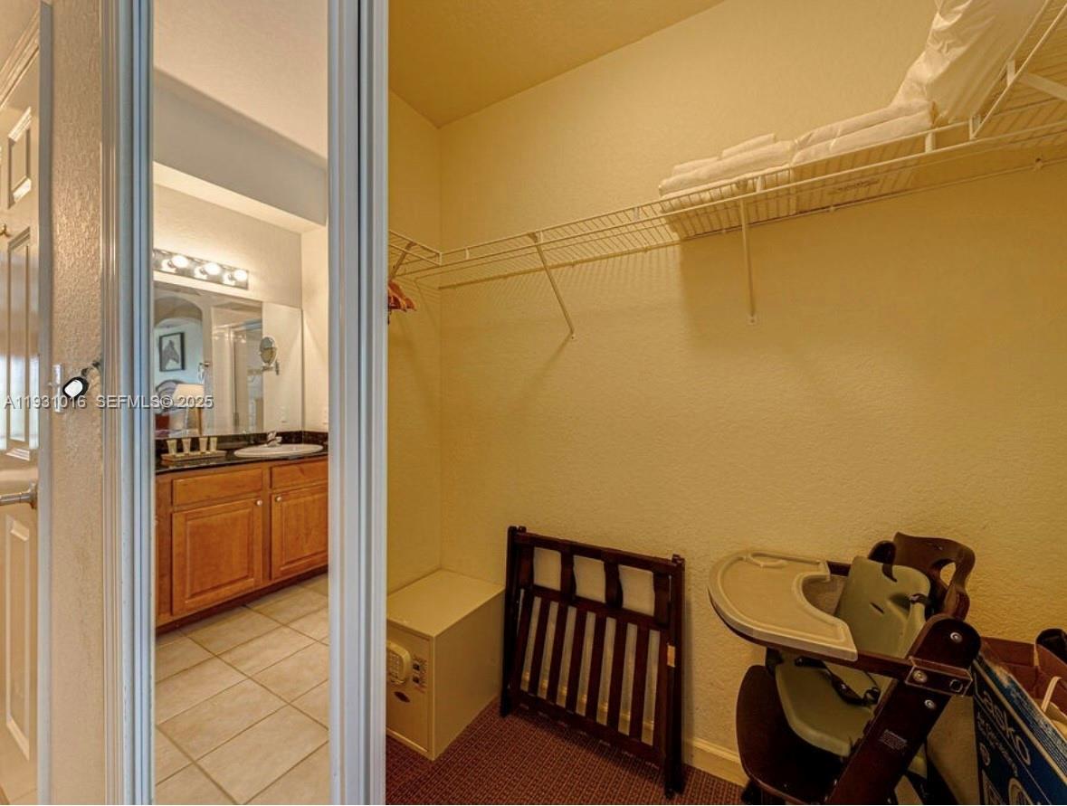 LAKE BUENA VISTA RESORT V - Residential