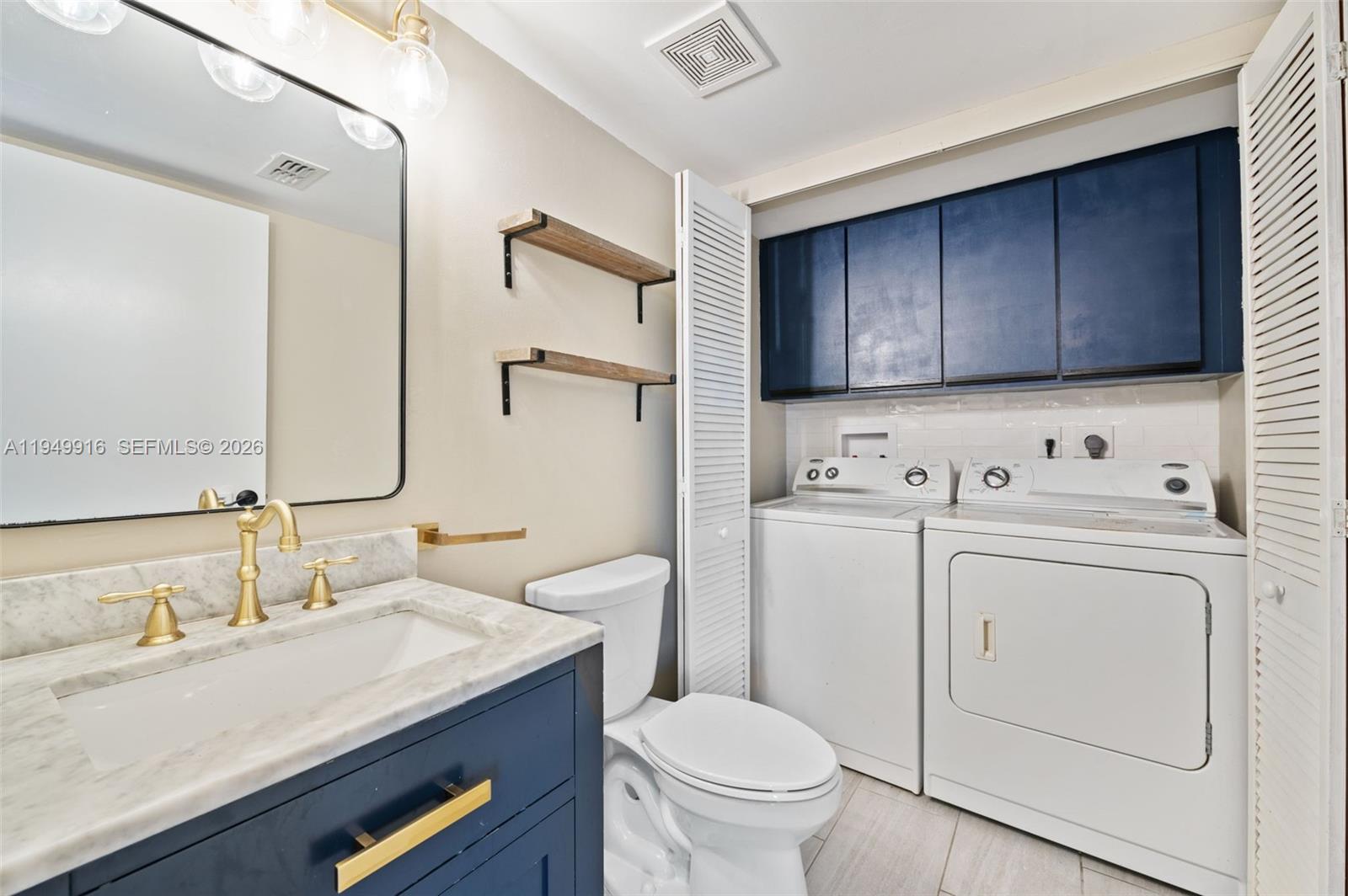 C H E ACRES - Residential