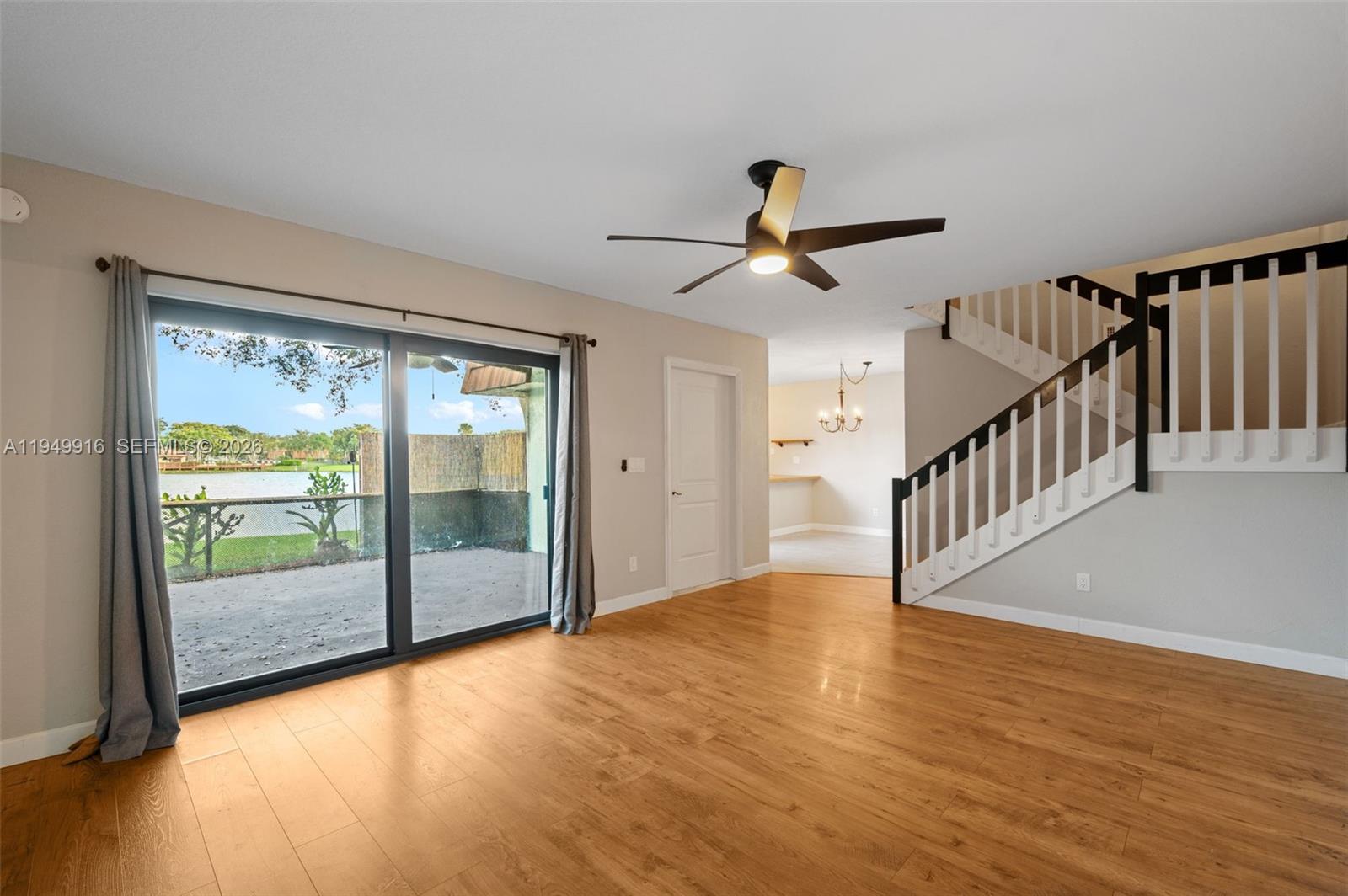 C H E ACRES - Residential