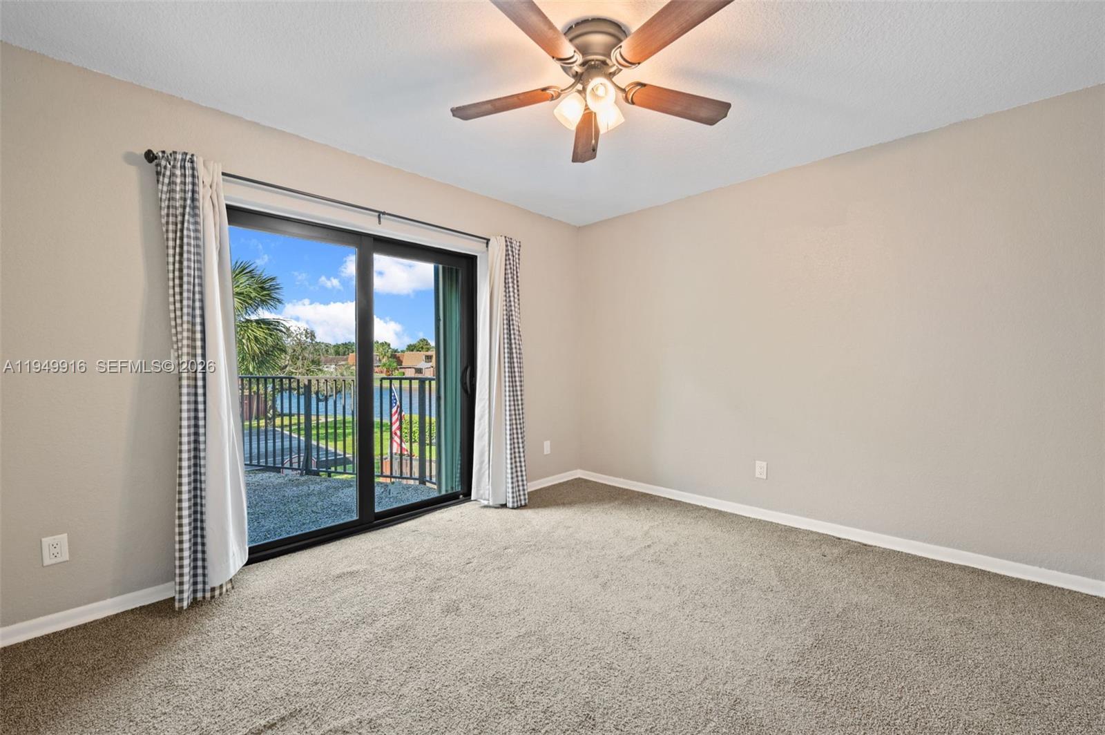 C H E ACRES - Residential