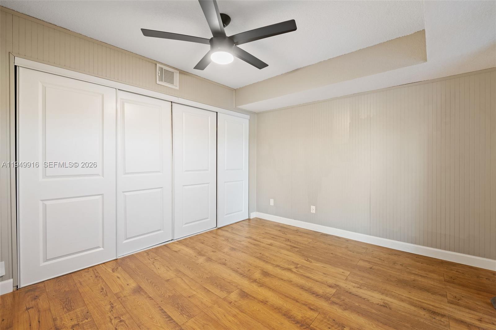 C H E ACRES - Residential