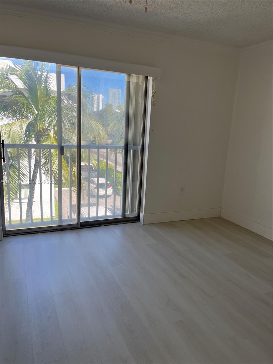 FLORENCE CONDO - Residential