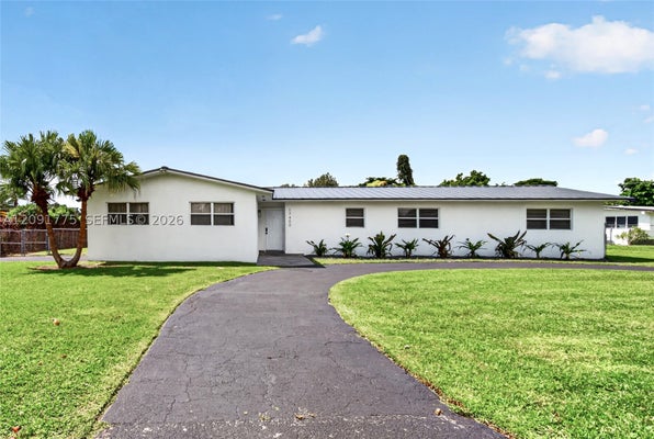 17400 SW 89TH CT, PALMETTO BAY, FL 33157 - Image 62e401b9afc35bce91b4d5a12cc1c021/2055124816