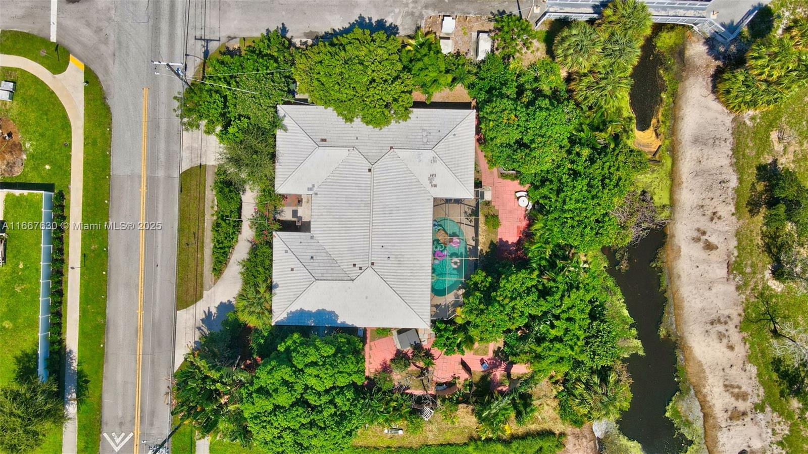 COUNTRY CLUB VILLAGE SEC - Residential