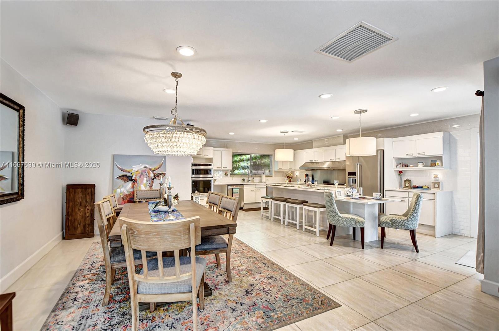 COUNTRY CLUB VILLAGE SEC - Residential