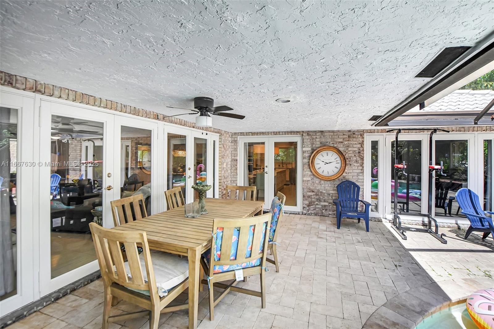 COUNTRY CLUB VILLAGE SEC - Residential