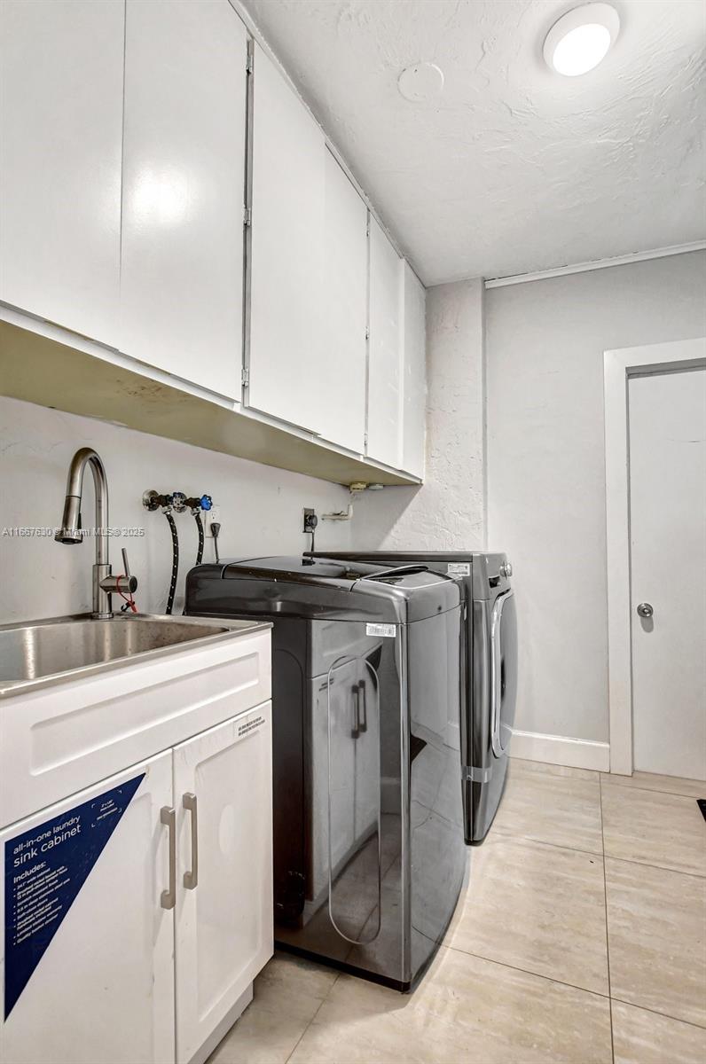 COUNTRY CLUB VILLAGE SEC - Residential