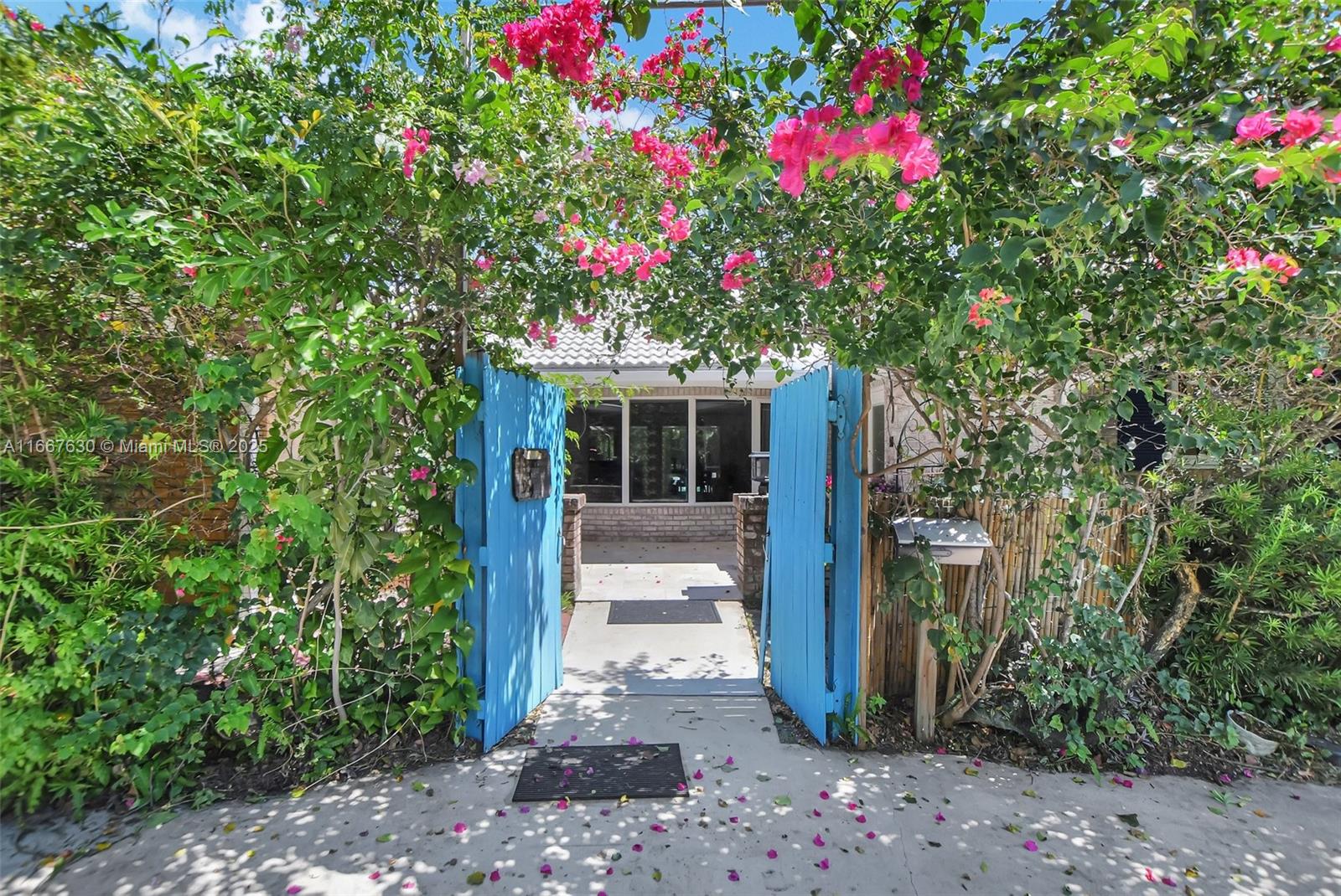 798 NW 15th Ave