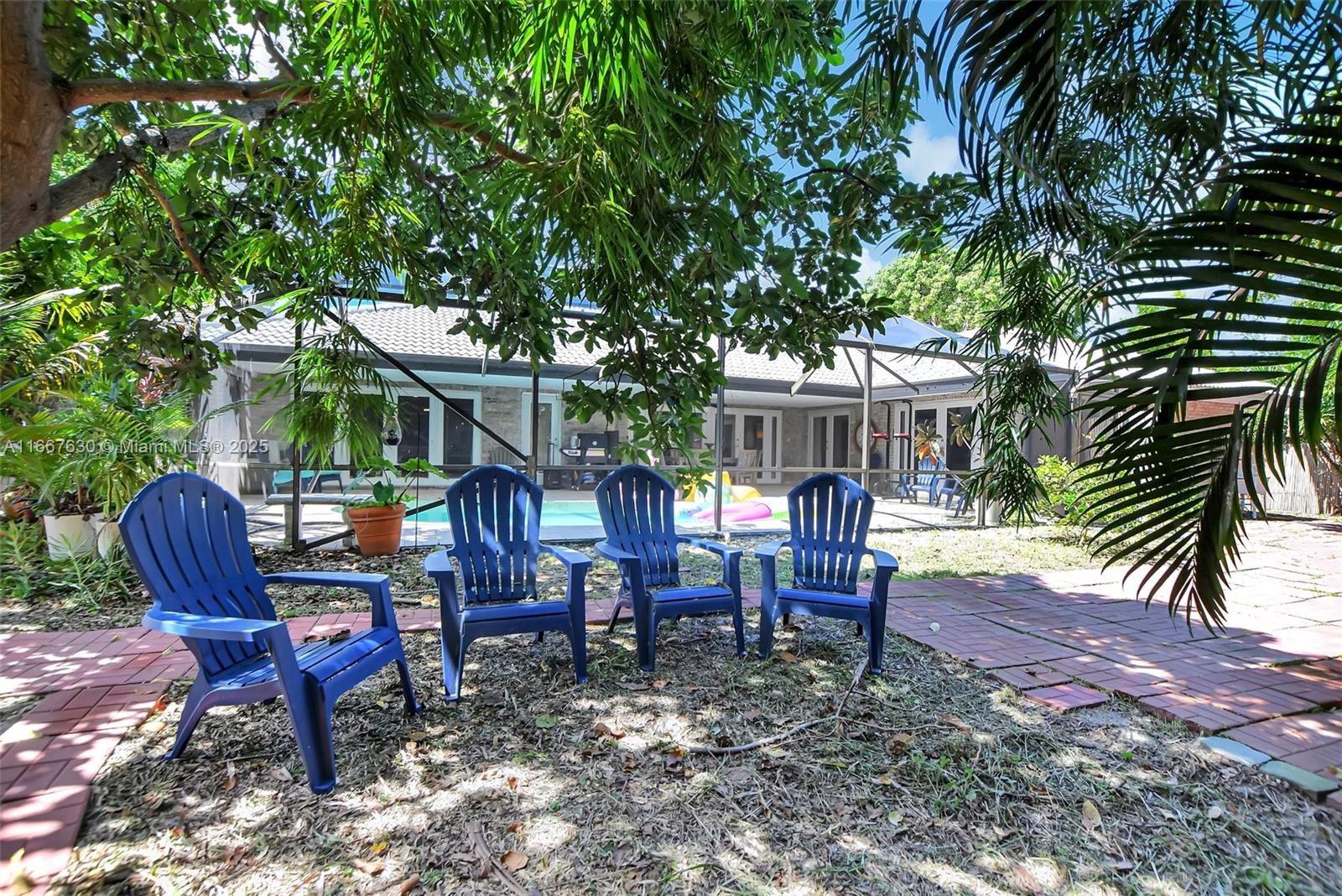 COUNTRY CLUB VILLAGE SEC - Residential