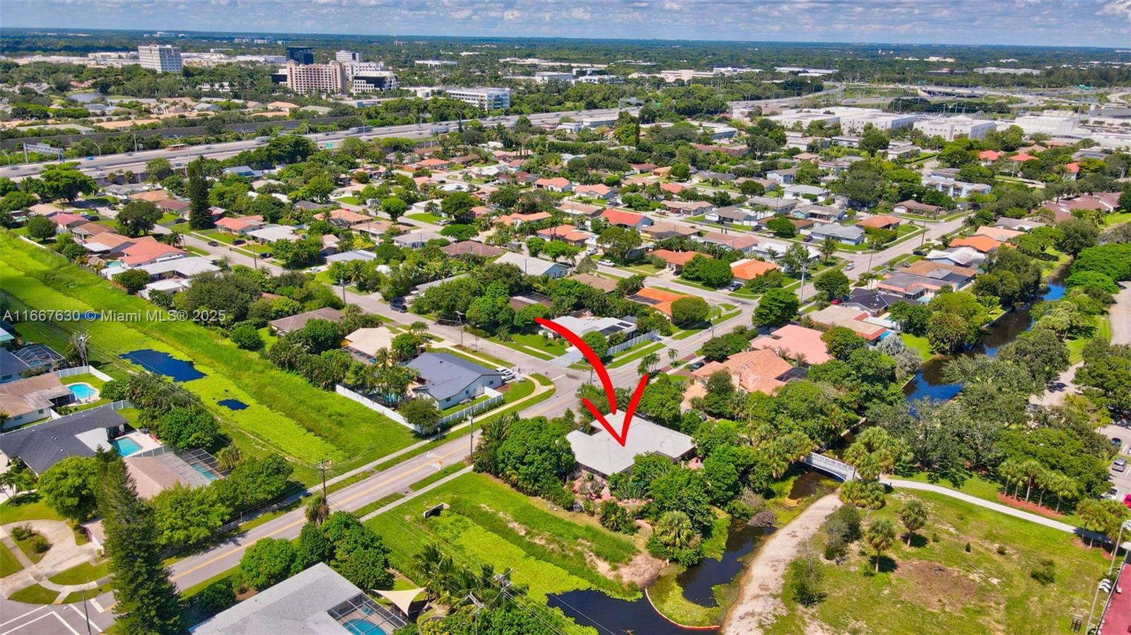 COUNTRY CLUB VILLAGE SEC - Residential