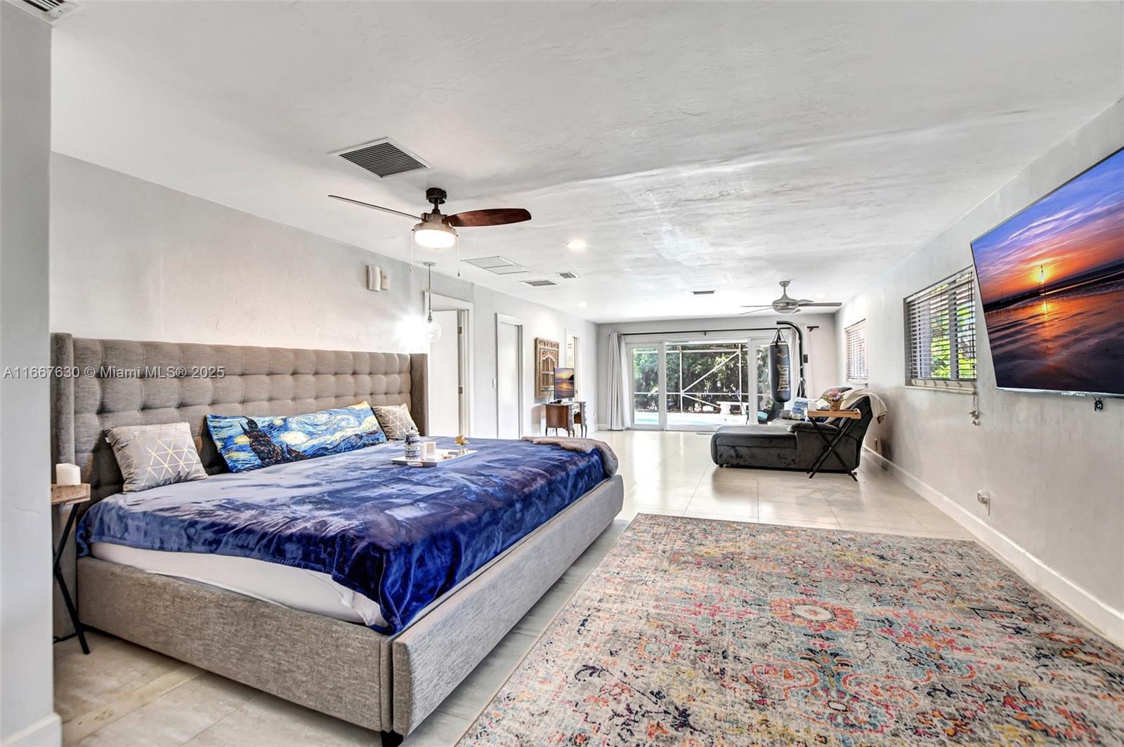COUNTRY CLUB VILLAGE SEC - Residential