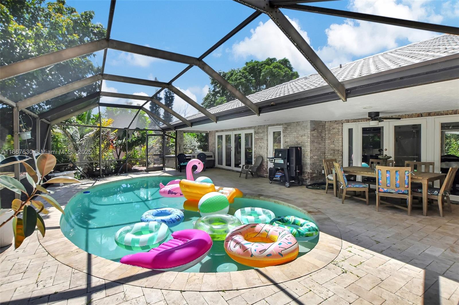 798 NW 15th Ave