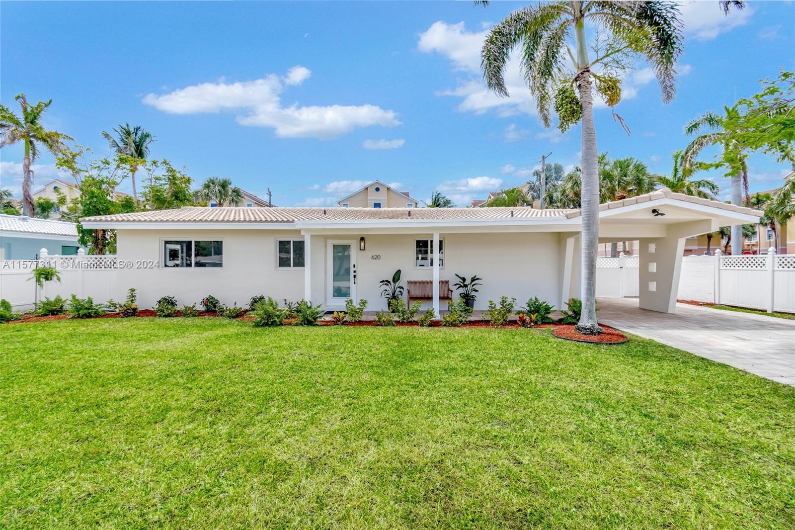 Property for Sale at 620 Las Palmas Park, Boynton Beach, Palm Beach County, Florida - Bedrooms: 2 
Bathrooms: 2  - $709,900