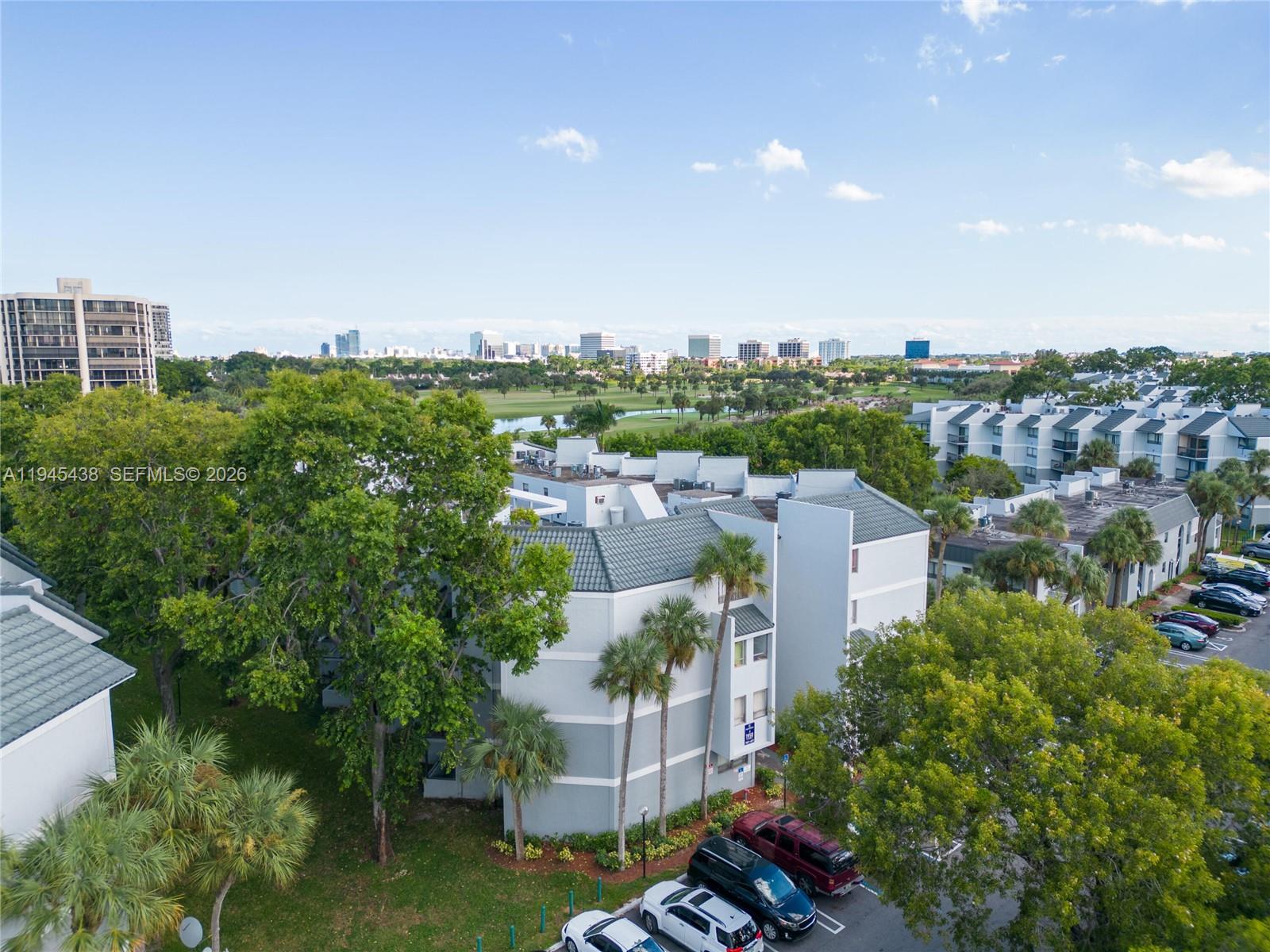 PRESIDENTIAL GOLFVIEW - Residential