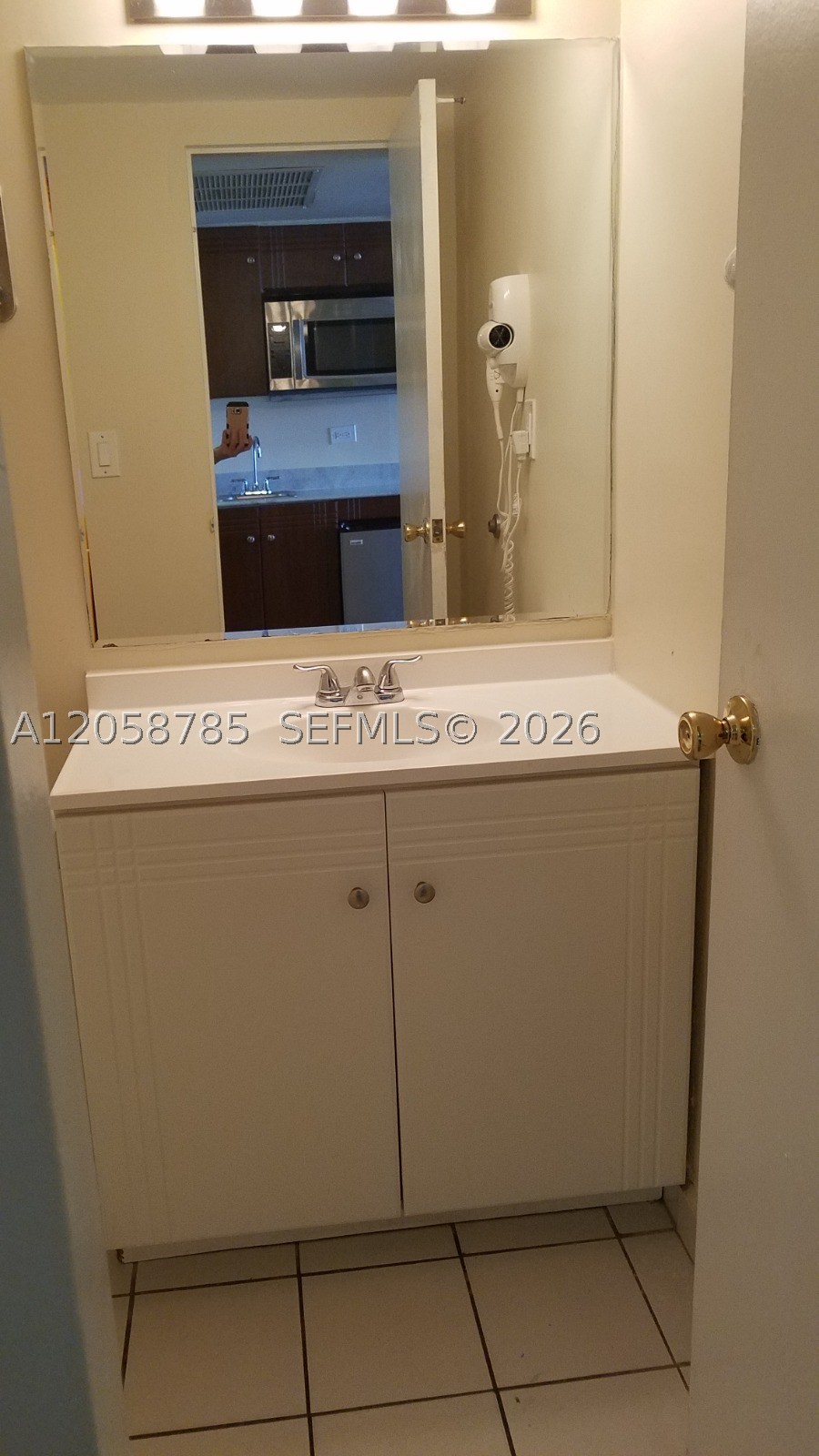 19201 Collins Ave 429
