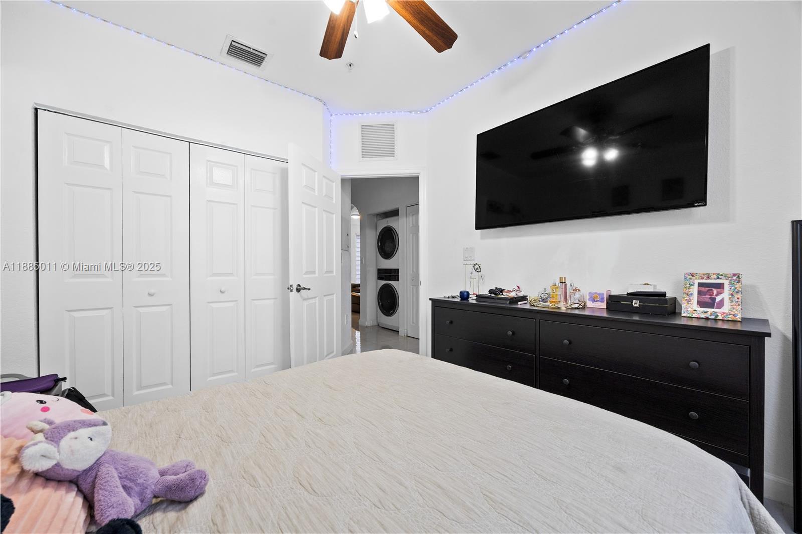 FIJI CONDO NO 2 - Residential