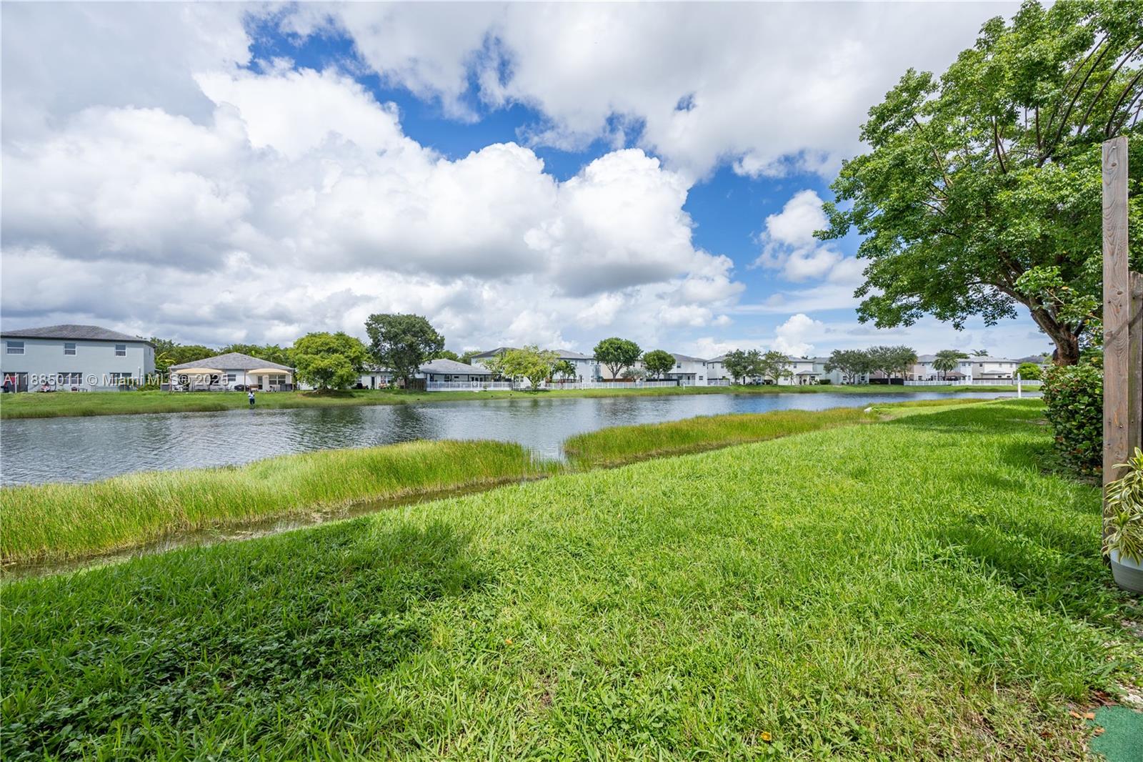 FIJI CONDO NO 2 - Residential