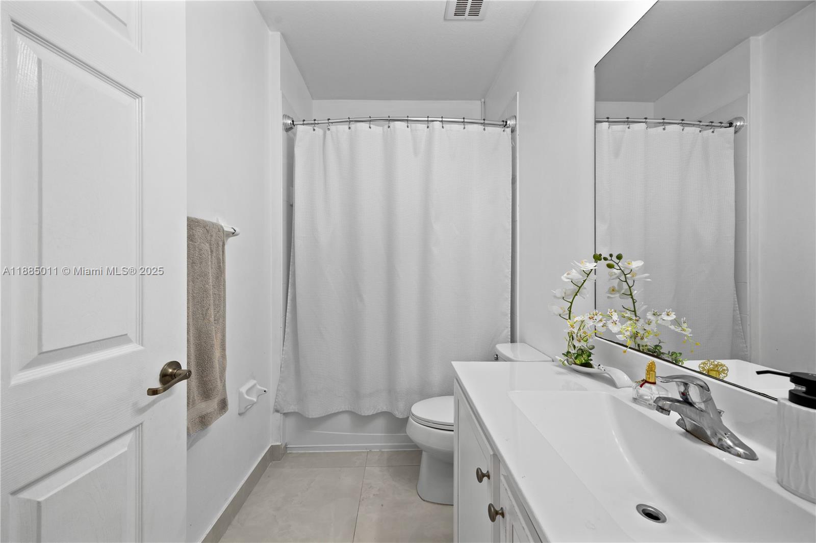 FIJI CONDO NO 2 - Residential