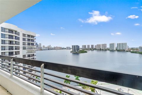 A home in Aventura