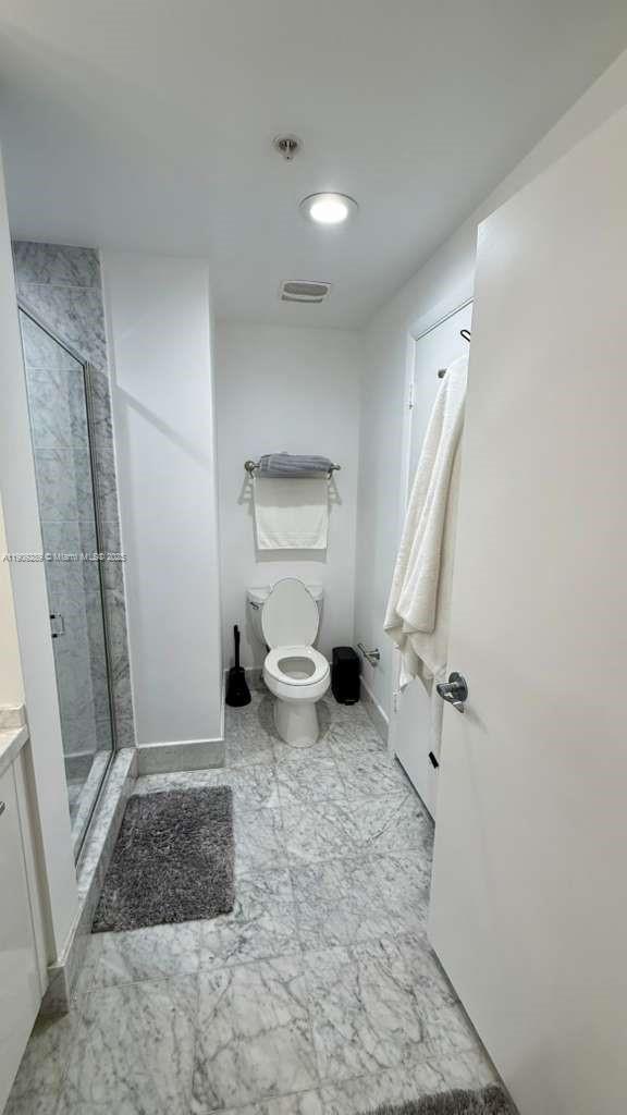 VIZCAYNE SOUTH CONDO - Residential