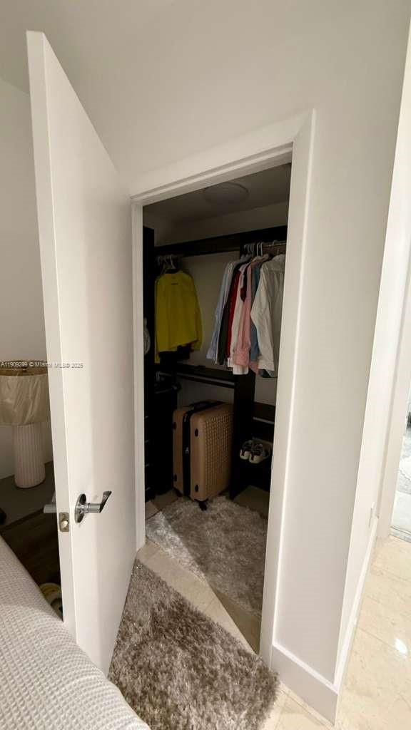 VIZCAYNE SOUTH CONDO - Residential