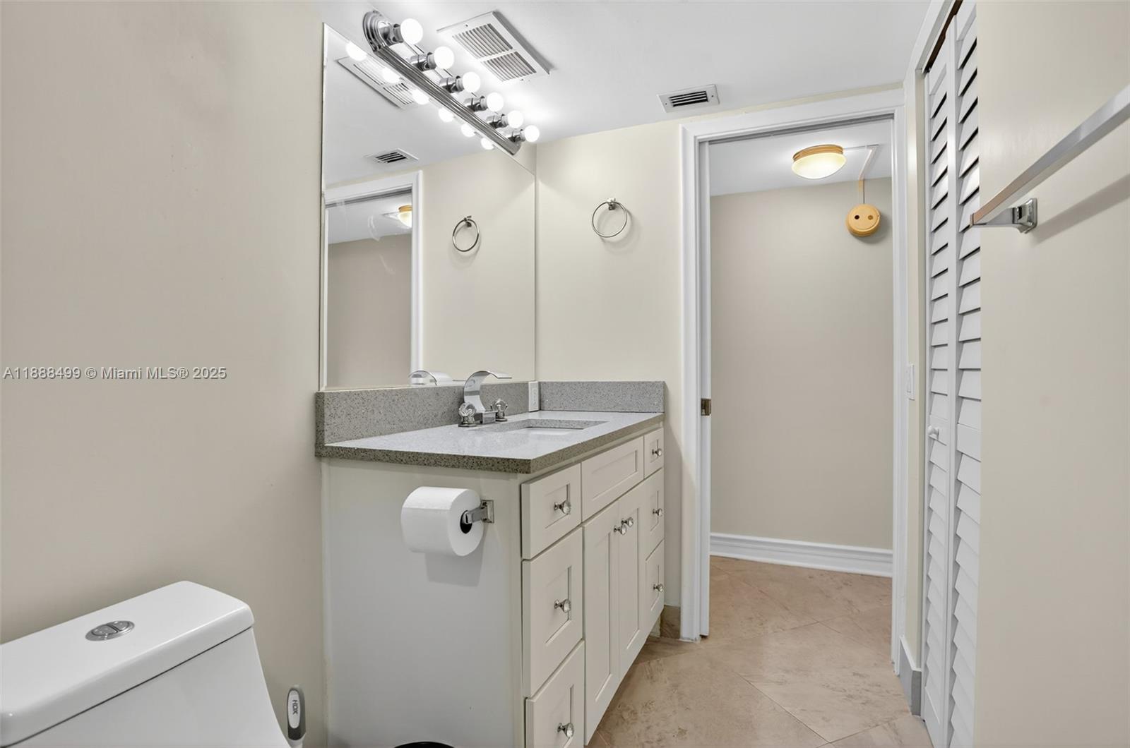 LUCAYA VILLAGE 1-B CONDO - Residential