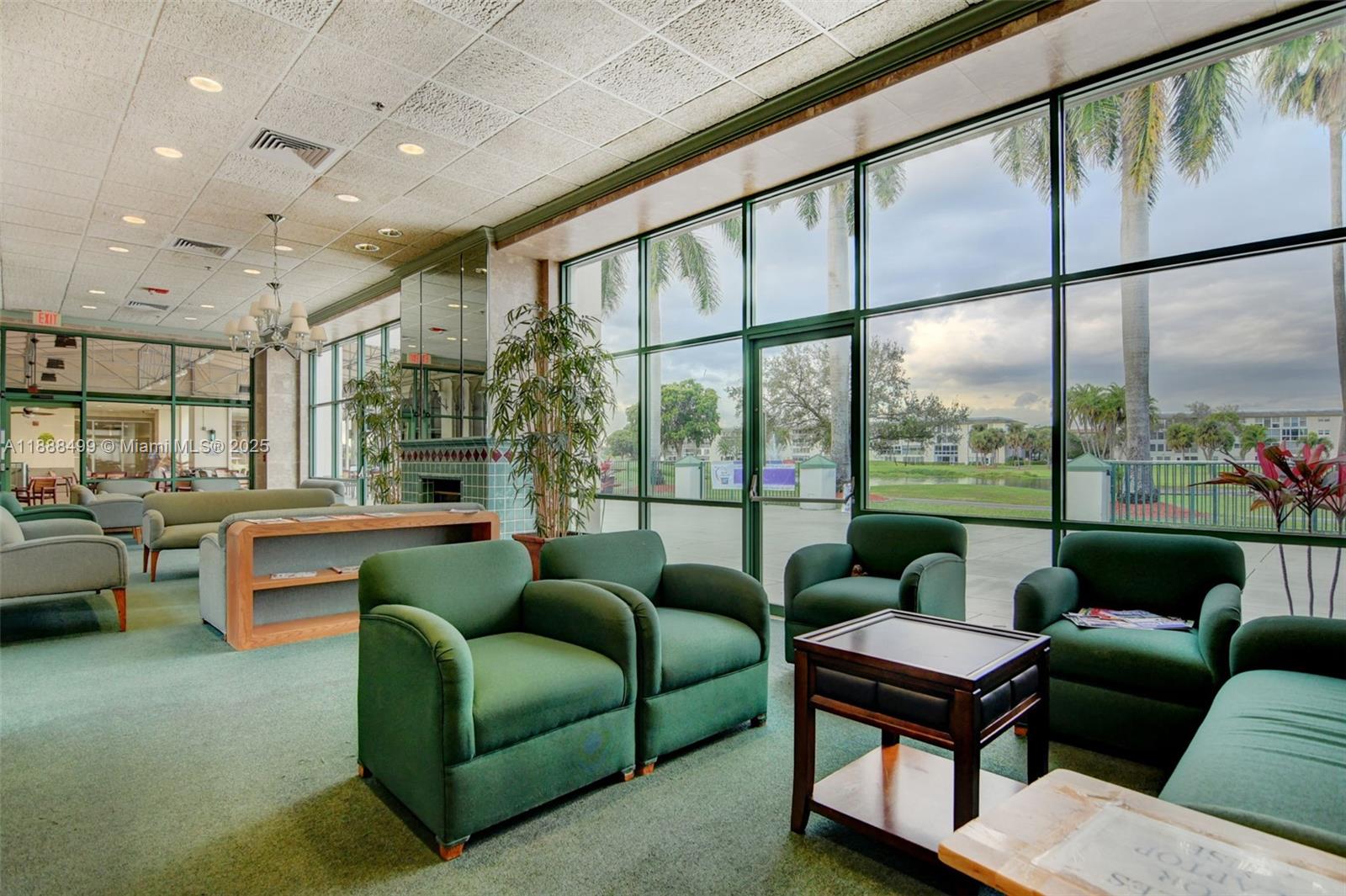 LUCAYA VILLAGE 1-B CONDO - Residential
