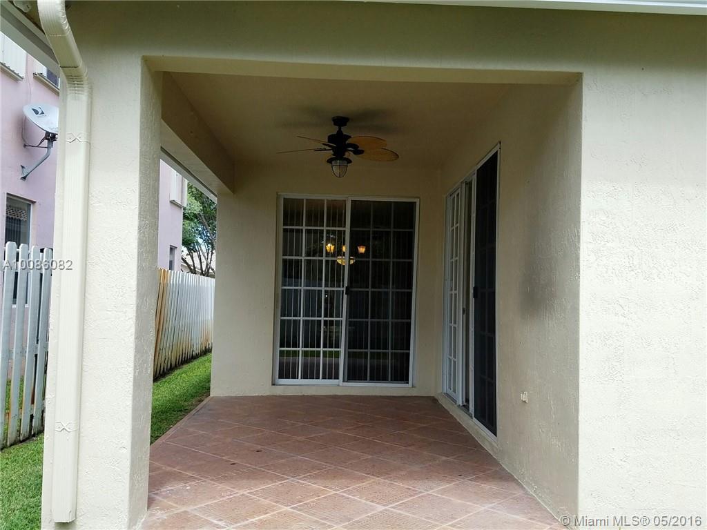 Pod 1 At Monarch Lakes 16 - Residential Lease