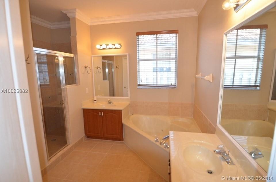 Pod 1 At Monarch Lakes 16 - Residential Lease