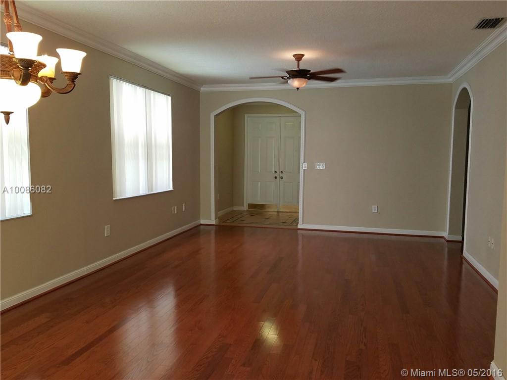 Pod 1 At Monarch Lakes 16 - Residential Lease