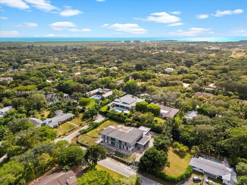 HALLMARK HGTS ESTS - Residential