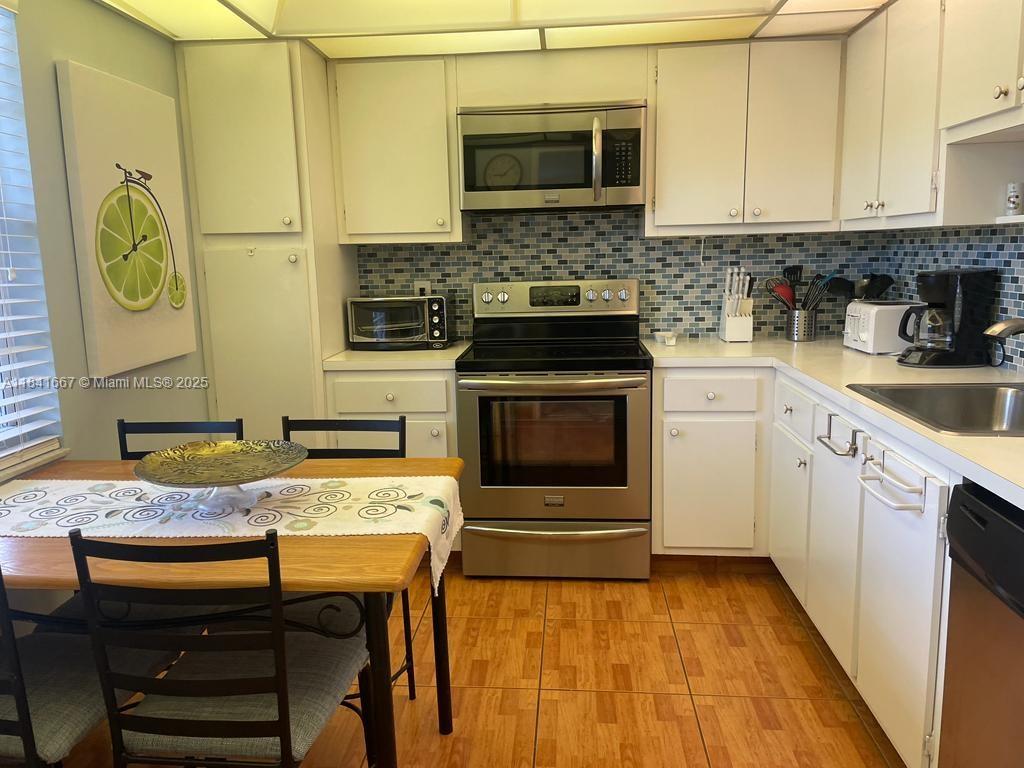 PALM-AIRE C C 67 CONDO - Residential Lease