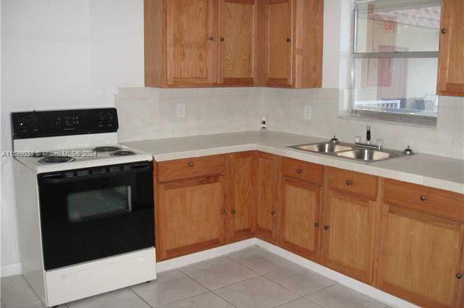 Property for Sale at 4524 Sw 54th St 603-W, Dania Beach, Miami-Dade County, Florida - Bedrooms: 2 
Bathrooms: 2  - $175,000