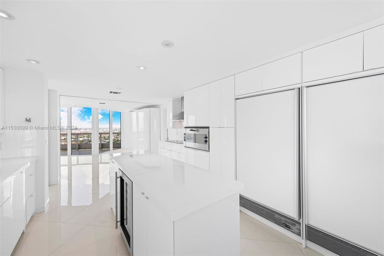 SANTA MARIA CONDO - Residential