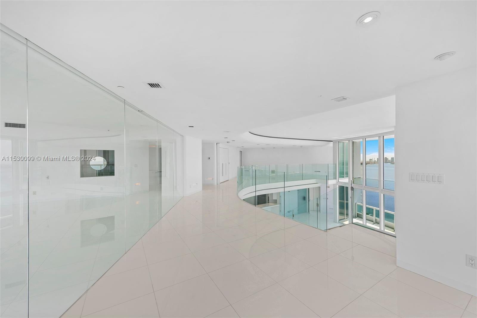 SANTA MARIA CONDO - Residential