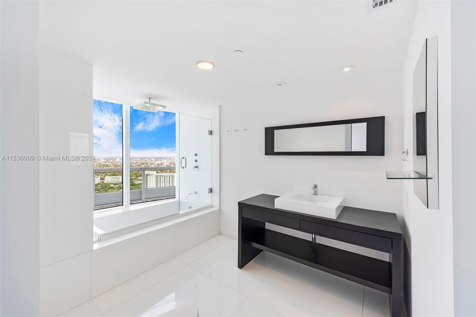 SANTA MARIA CONDO - Residential