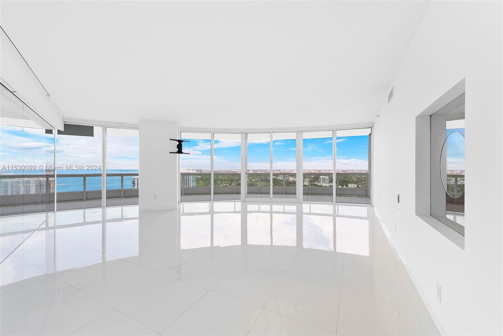 SANTA MARIA CONDO - Residential