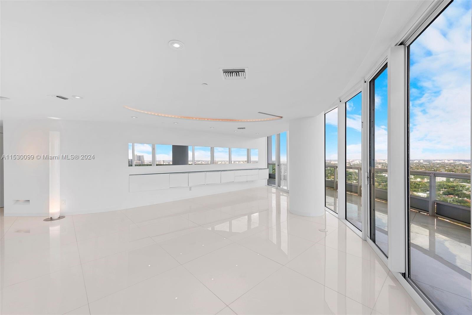 SANTA MARIA CONDO - Residential