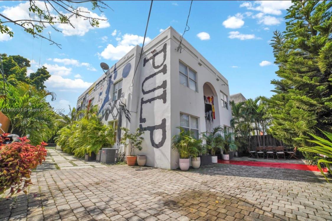 BUENA VISTA EST - Residential Lease