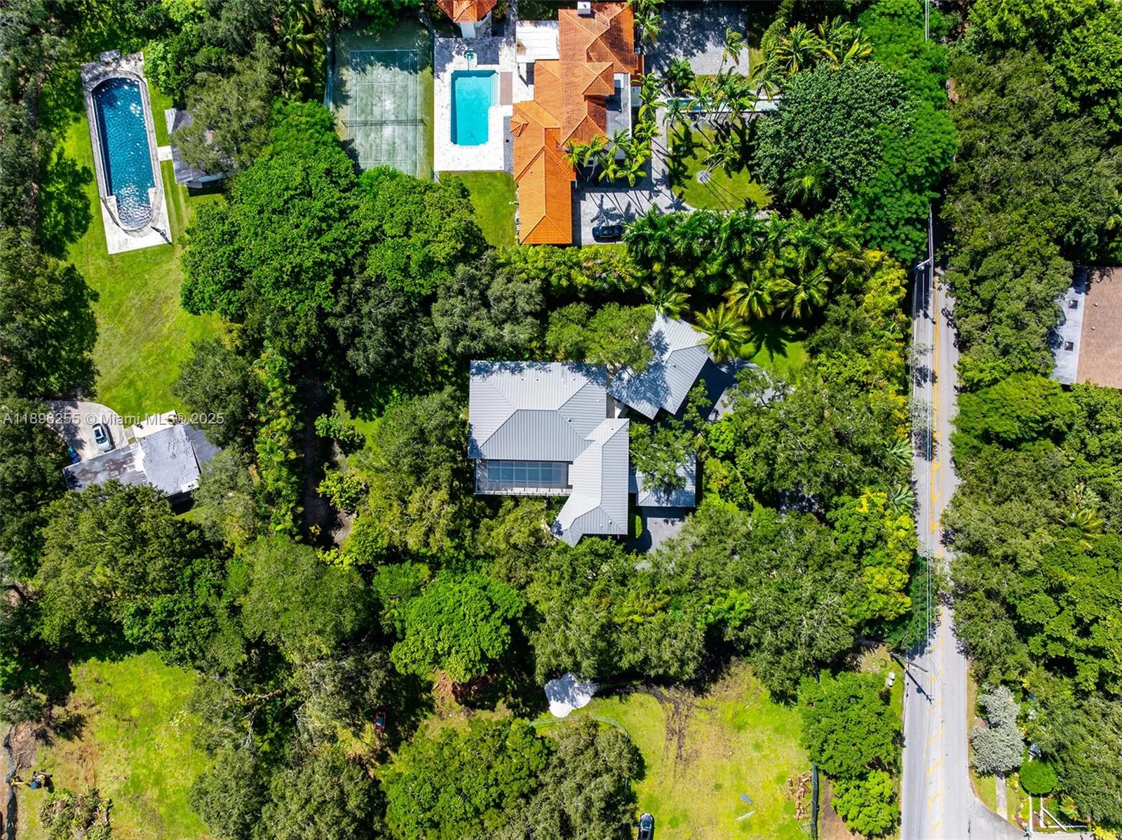 Pinecrest, Florida 33156, United States, 7 Bedrooms Bedrooms, ,8 BathroomsBathrooms,Residential,Active,227832