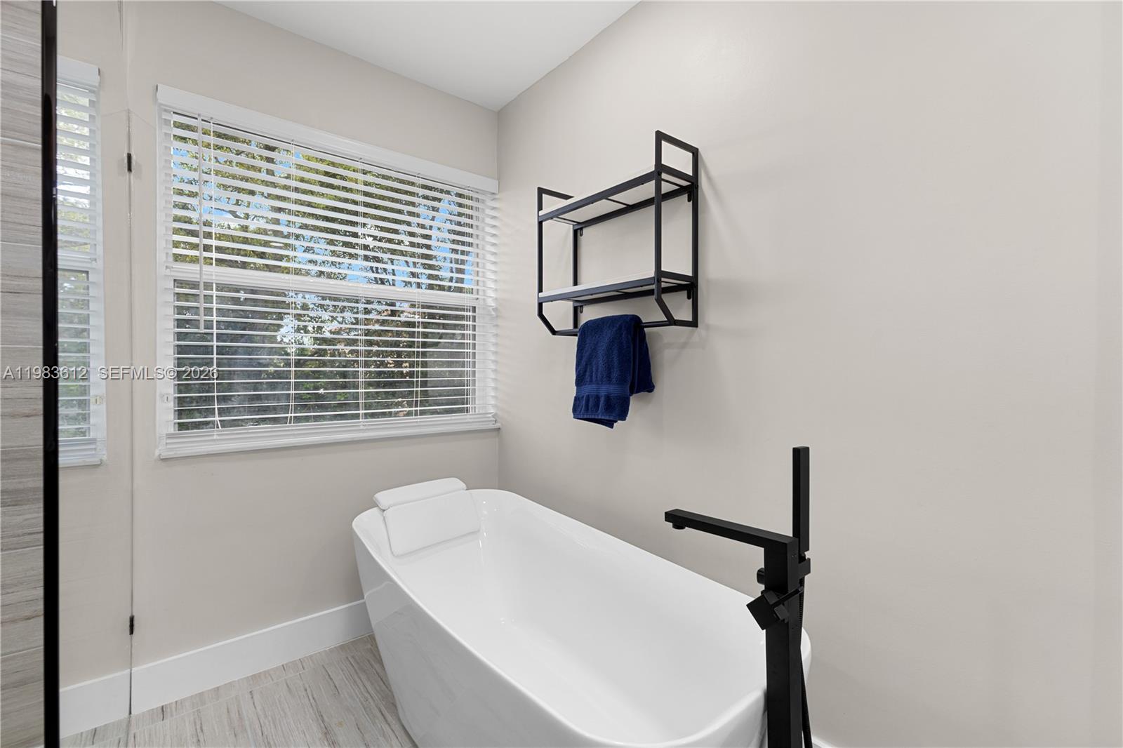 SILVER LAKES PHASE III RE - Residential