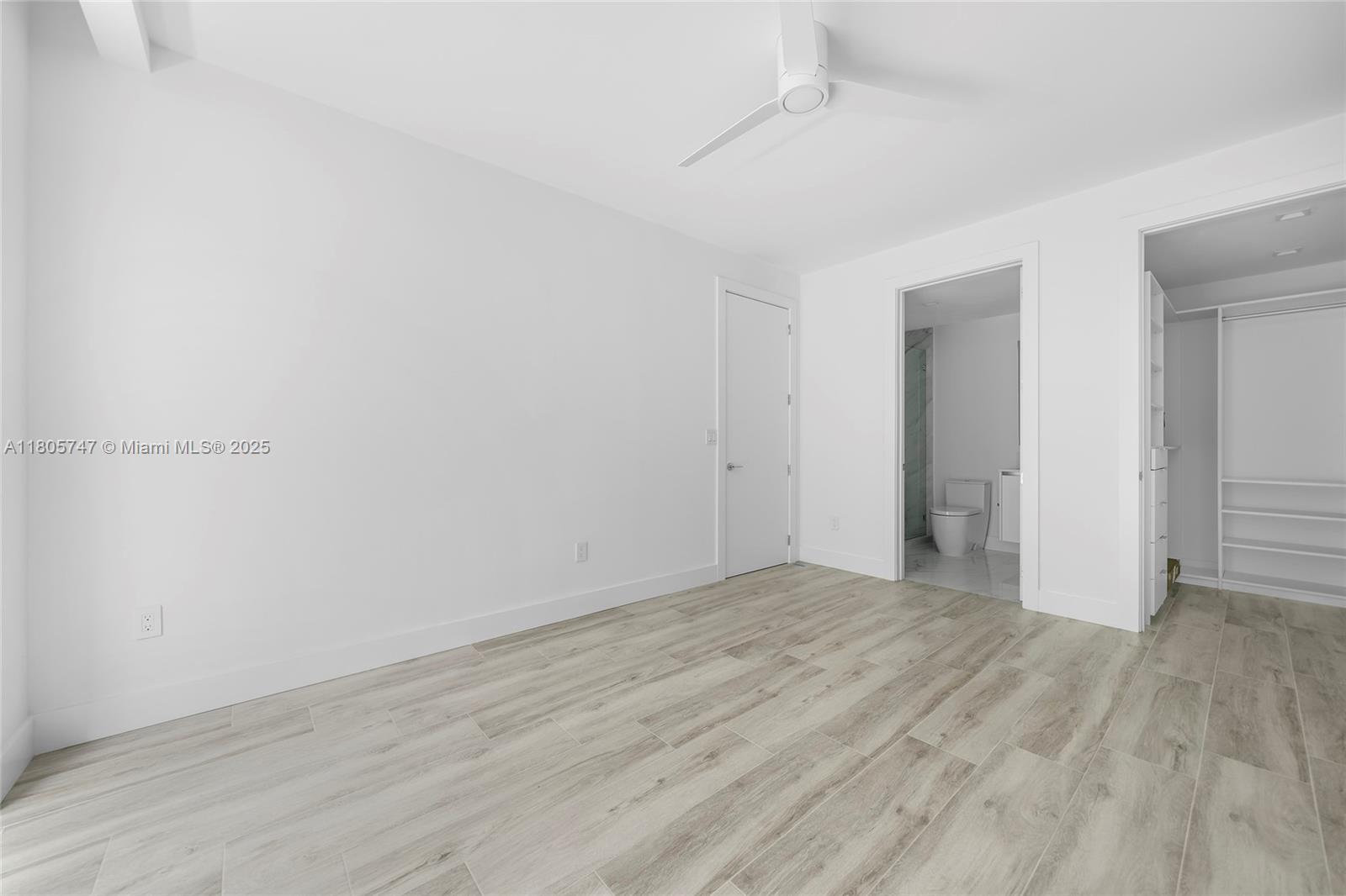 CONTINUUM ON SOUTH BEACH - Residential