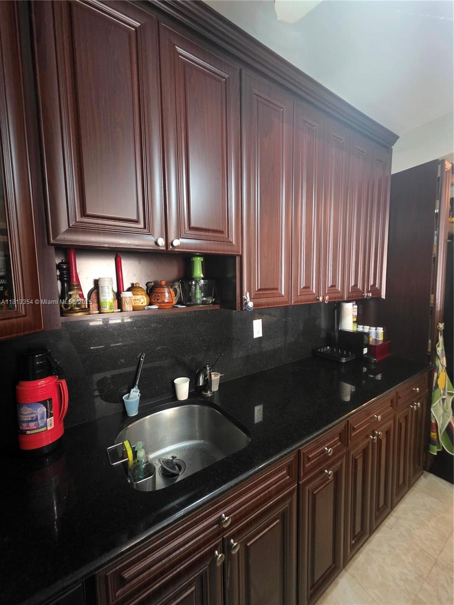 NONNIE SUE CONDOMINIUM - Residential