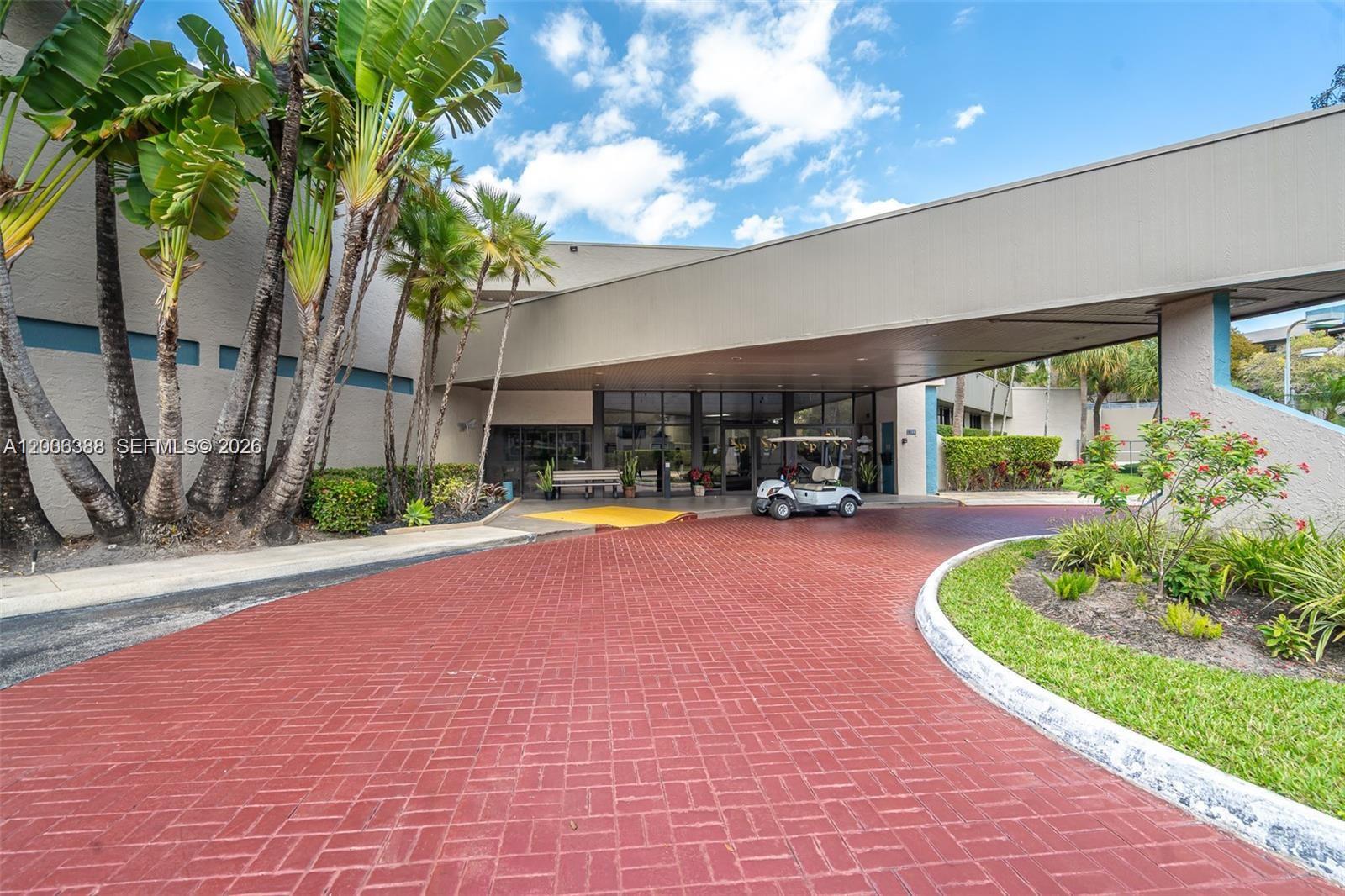 COLONY POINT 3 CONDO - Residential