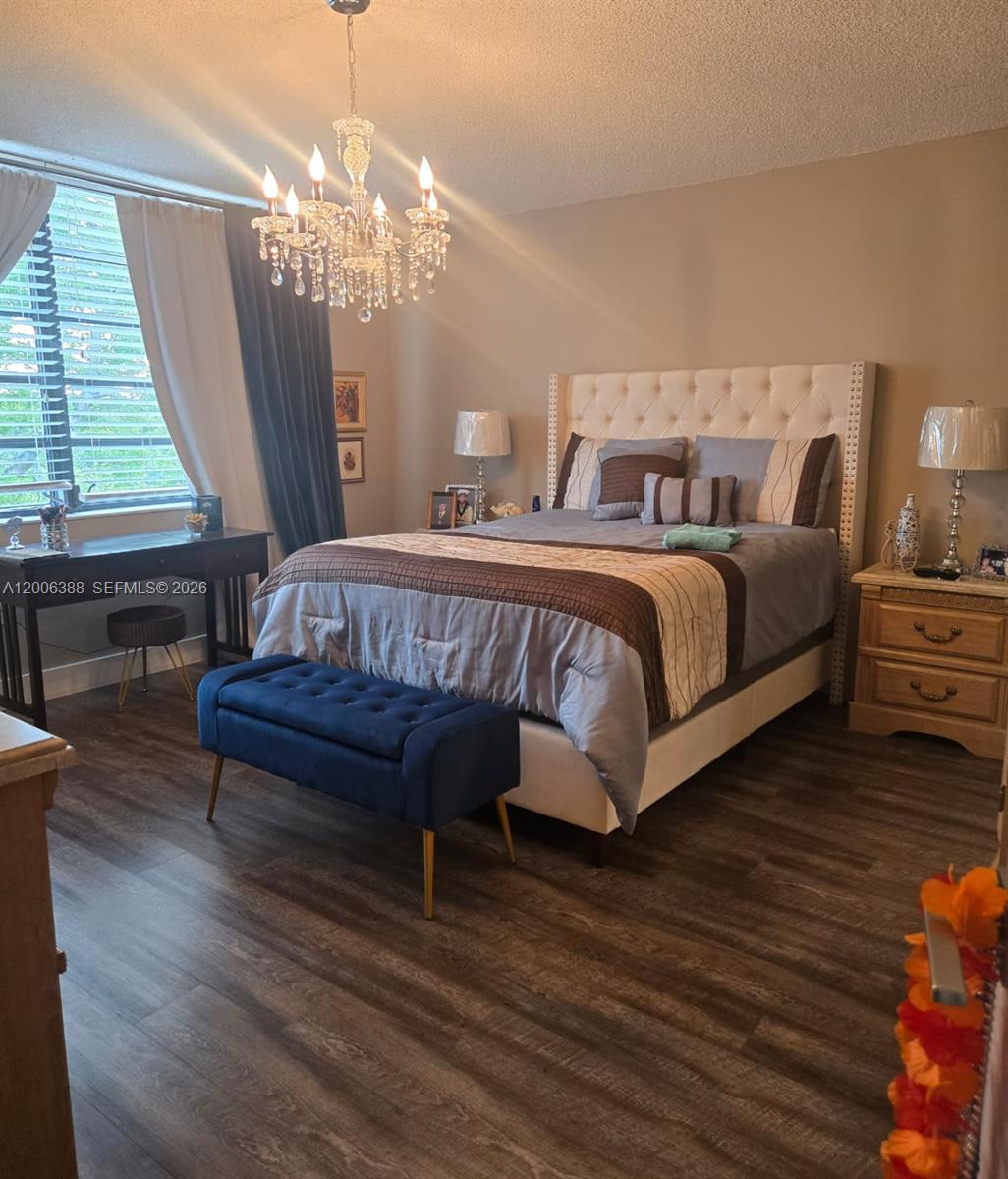 COLONY POINT 3 CONDO - Residential