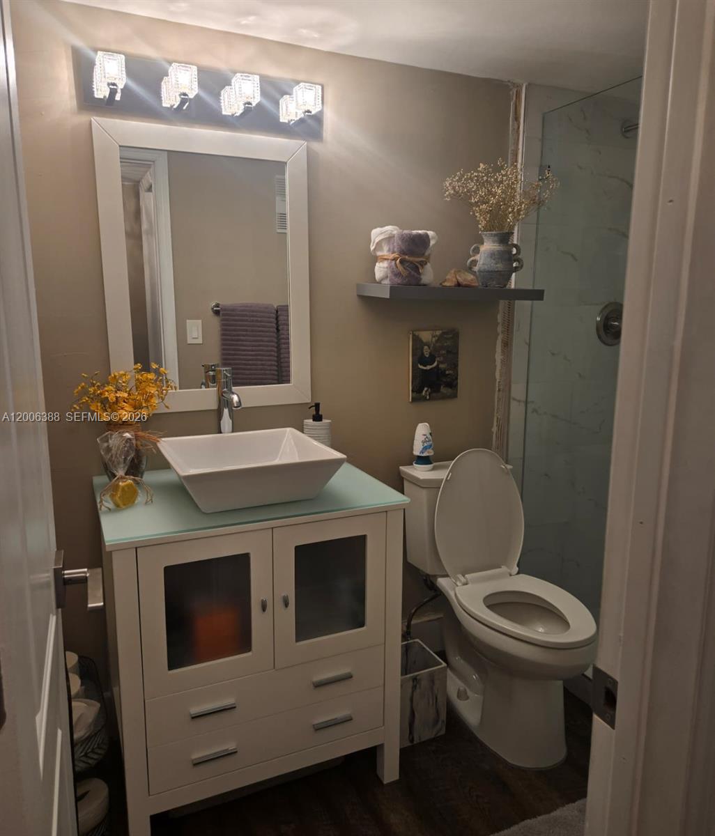 COLONY POINT 3 CONDO - Residential