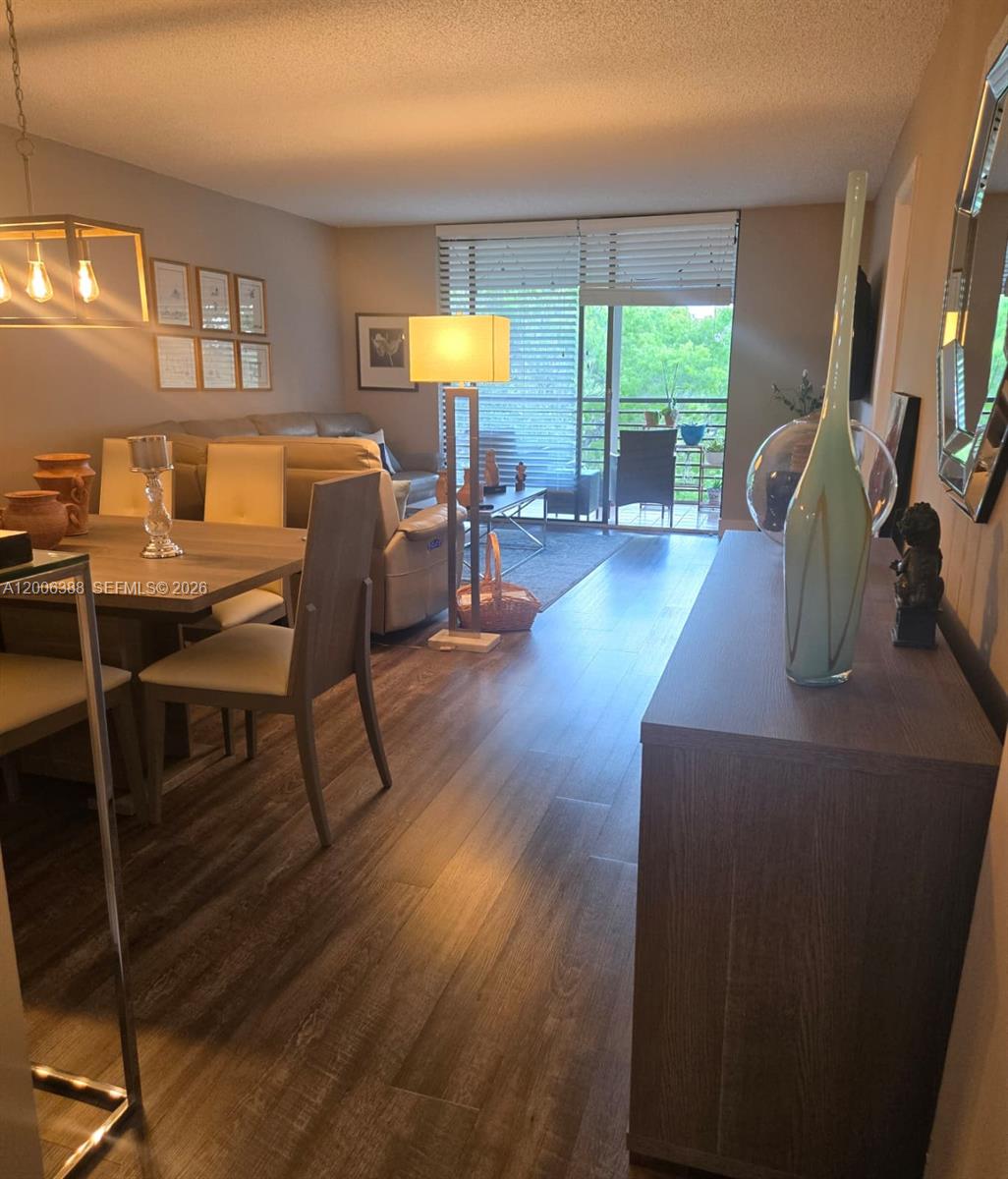 COLONY POINT 3 CONDO - Residential