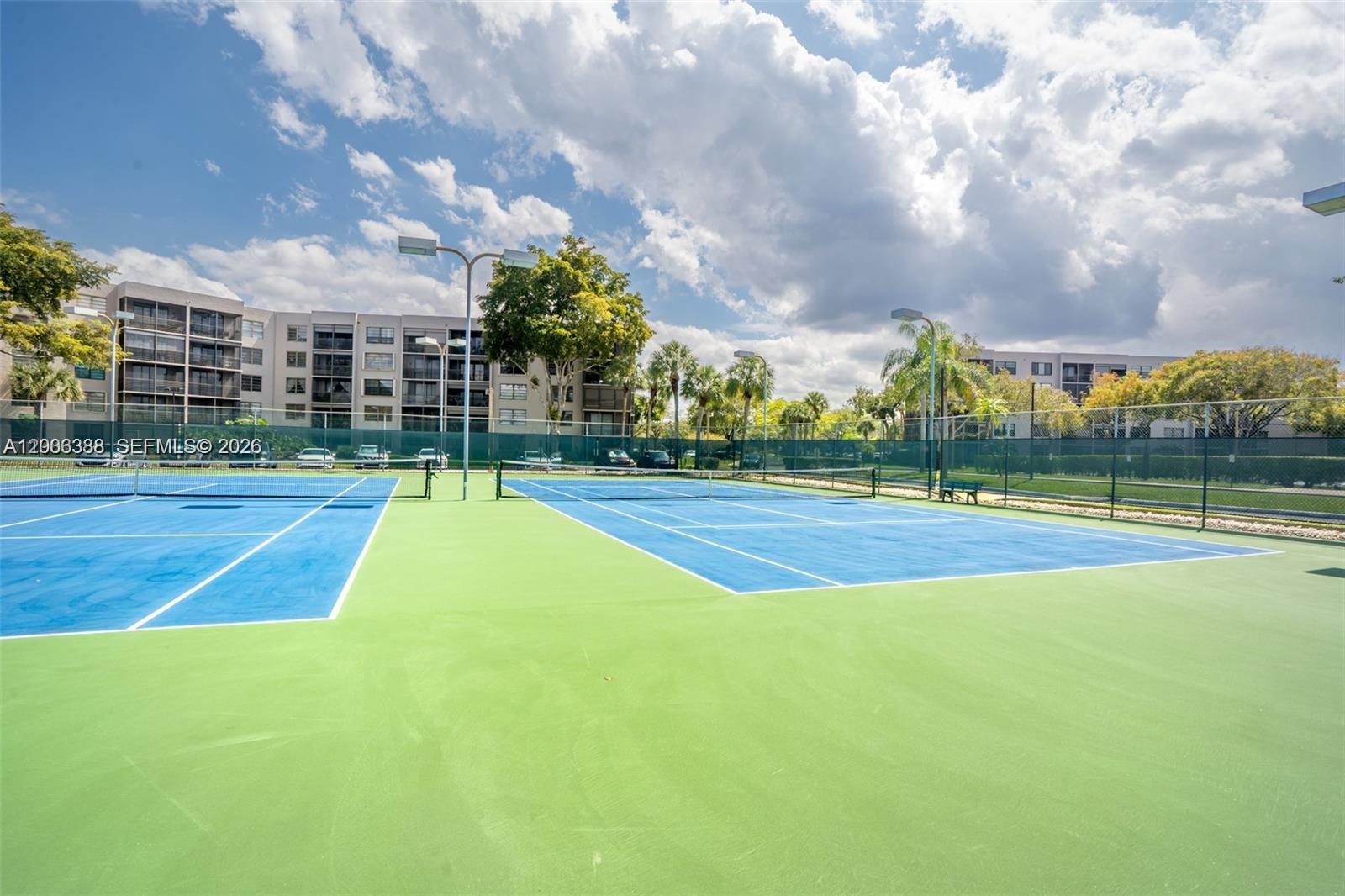 COLONY POINT 3 CONDO - Residential