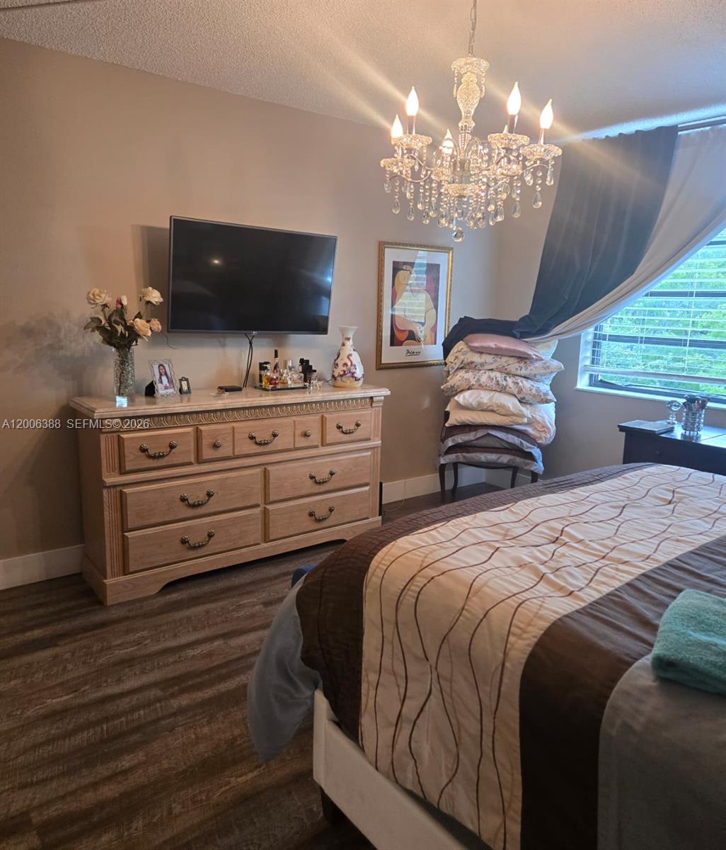 COLONY POINT 3 CONDO - Residential